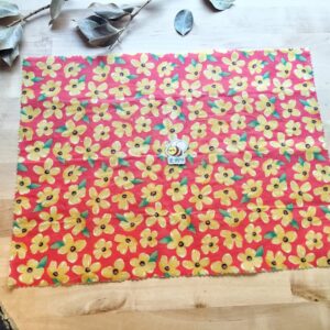 Wraps à la cire d'abeille - rouge et fleurs jaunes (grand format)