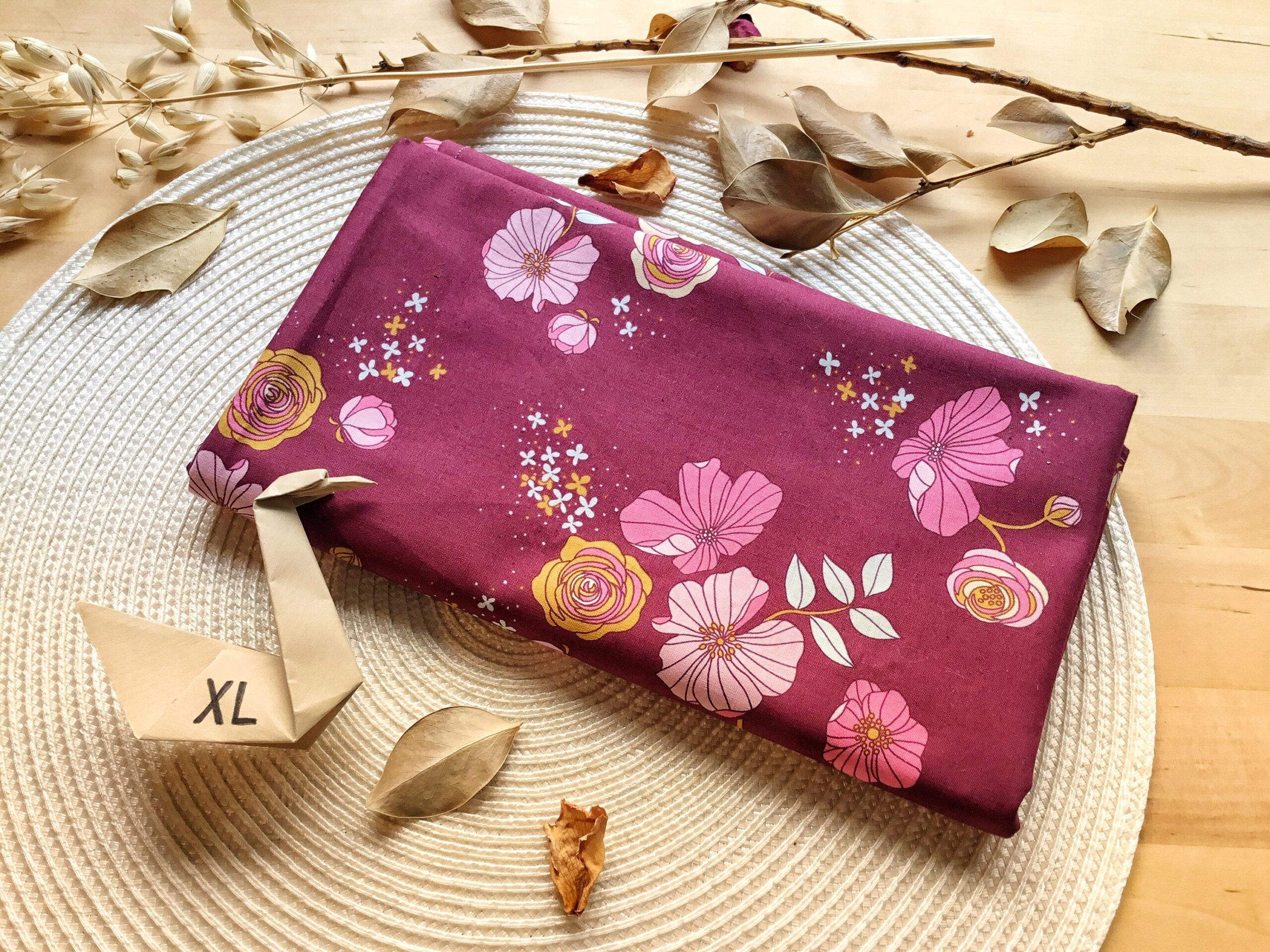 Furoshiki XL • tissu rouge fleurs roses