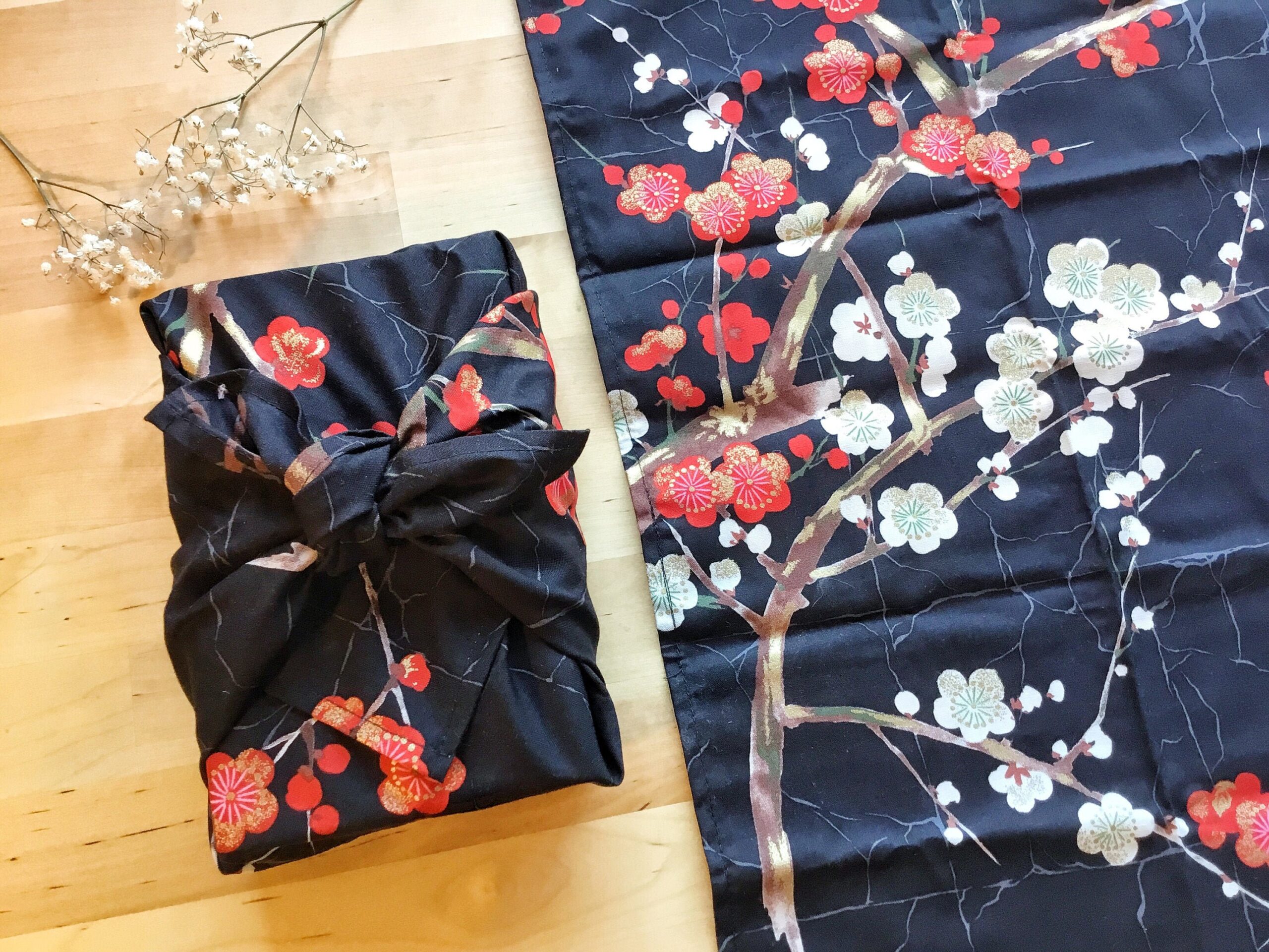 Furoshiki M • tissu prunier japonais noir