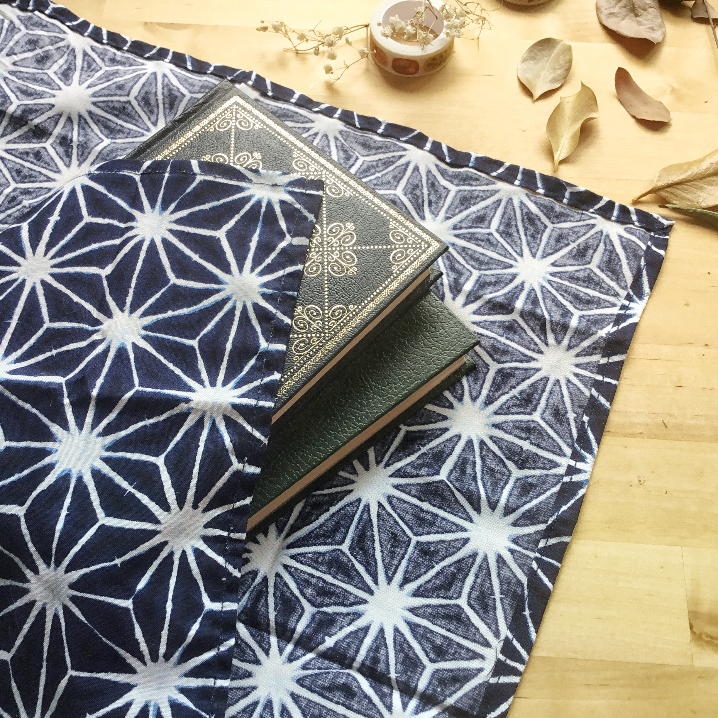 Lot de 2 Furoshiki M • tissu japonais asanoha – Image 4