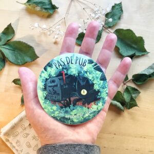 Opération Catmouflage - Gros Sticker Stop Pub - par Caly